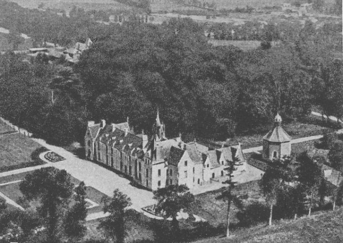 Fichier:Château de la Prévalaye 1937.png