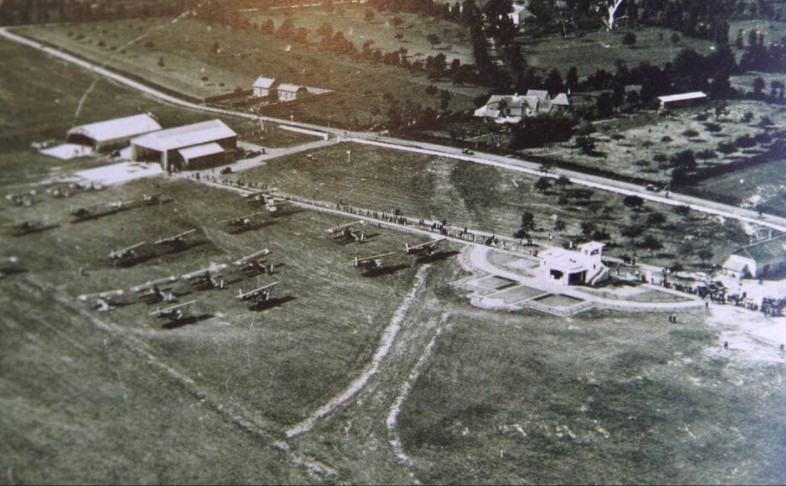 Fichier:Aérodrome 1934.jpg