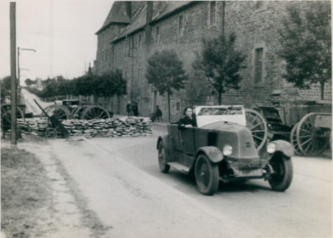 Fichier:Défense entrée de Rennes 1940.png