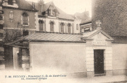 Pensionnat N.-D. du Sacré-Coeur, 14 Boulevard sévigné. L'entrée. Carte postale Arecole T20, Nantes, voyagé 1925. Coll. YRG