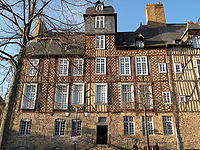 Rennes 28placedesLices-01.jpg