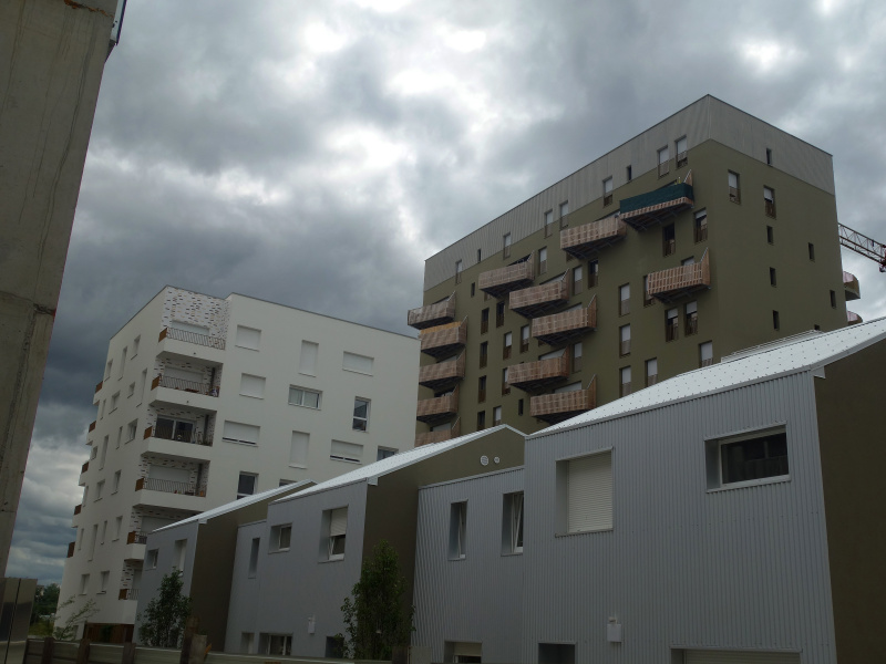Fichier:Les-immeubles-du-nouveau-quartier-de-la-ZAC-Baud-Chardonnet-Août-2019-14.jpg
