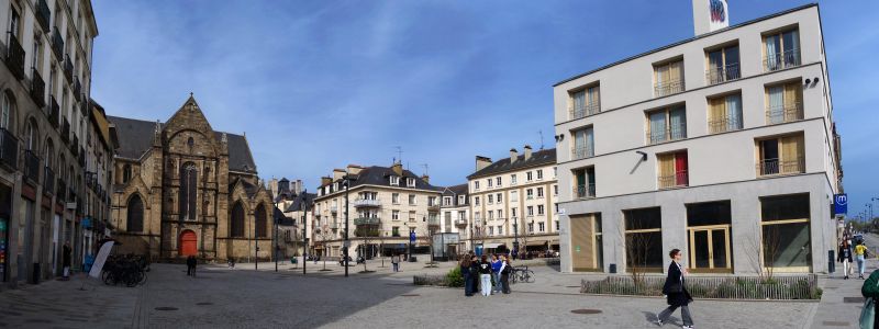 Fichier:Rennes-Place-Saint-Germain-29-Mars-2023.jpg