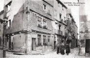 Rue du Chapitre - Vieilles Maisons. Collection Le Trionnaire 84. Coll. YRG et AmR 44Z1345