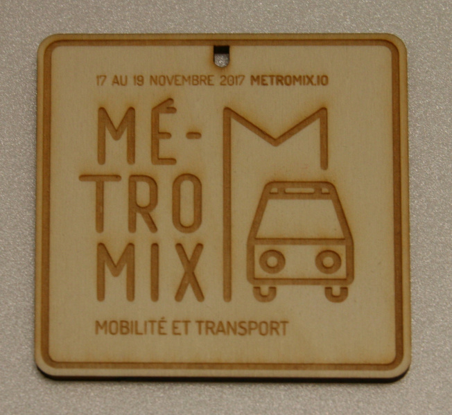 Fichier:BadgesMetroMix-Transport.JPG