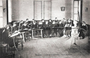 Lycée de Jeunes Filles. Classe de Dessin. E. Mary-Rousselière. Coll. YRG