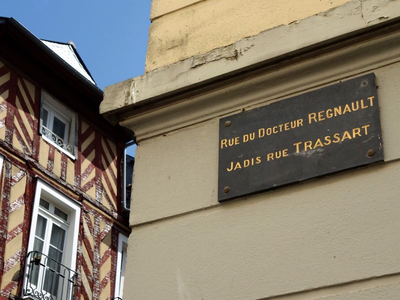 Fichier:La plaque de la rue Docteur Regnault dans le centre de Rennes - Mai 2023 (03).jpeg