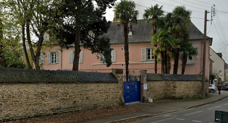 Fichier:La Bouquinais rue de Chateaugiron.png