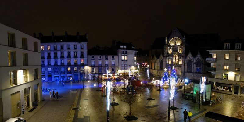 Fichier:Place-Saint-Germain-20-Decembre-2023.jpg