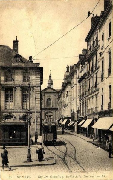 Fichier:Rue Du Guesclin et tram.png