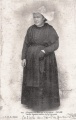 Janzé. Vieille Femme coiffée de la Poupette. E. M.-R 109, vers 1903. Coll. YRG