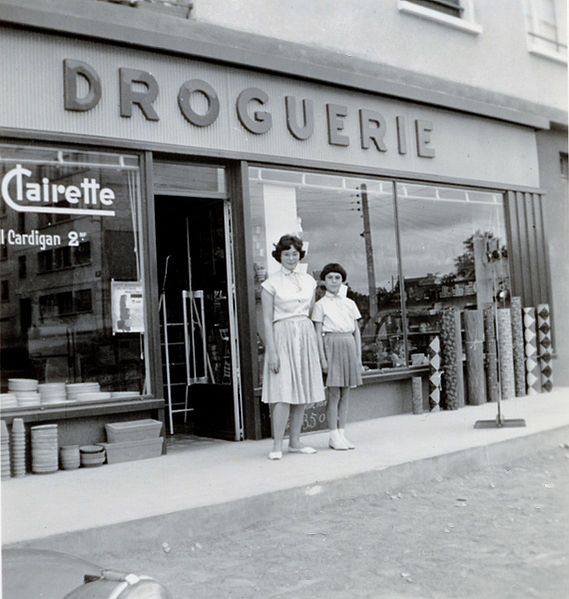 Fichier:Droguerie rue Jules Lallemand.jpg