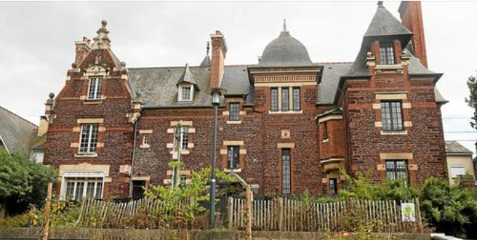 Fichier:Hôtel Berthelot.png