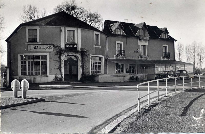 Fichier:Restaurant Chatel Cesson.jpg