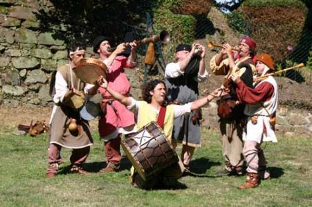 Waraok, musique et déambulation [lien].