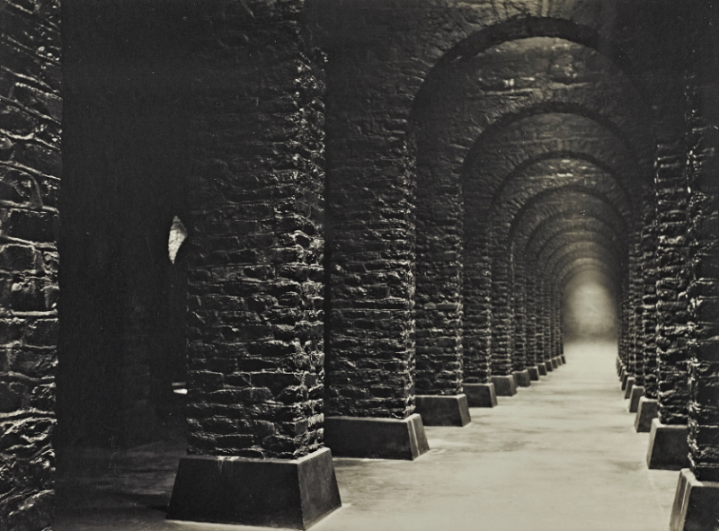 Fichier:Piliers réservoir des Gallets.png