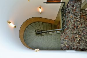 Mosaïques dans la cage d'escalier