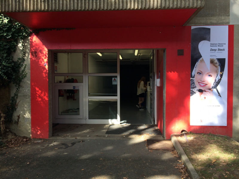 Fichier:Entree galerie art essai.jpg