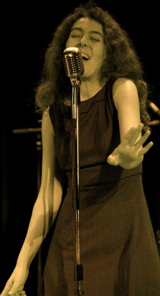 Fichier:Soazig chanteuse LB.jpg