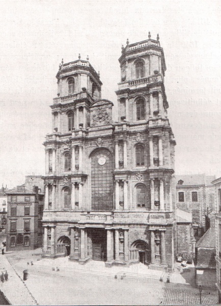 Fichier:Cathédrale saint-Pierre218.jpg