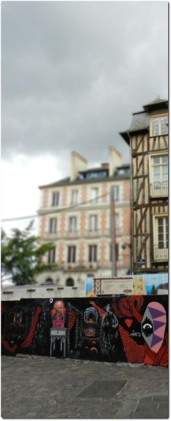 Fichier:Tags rue Saint-Michel - juin2012.jpg